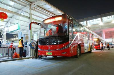 广州:公交、客运、出租三方合力 保障市民春运返乡出行